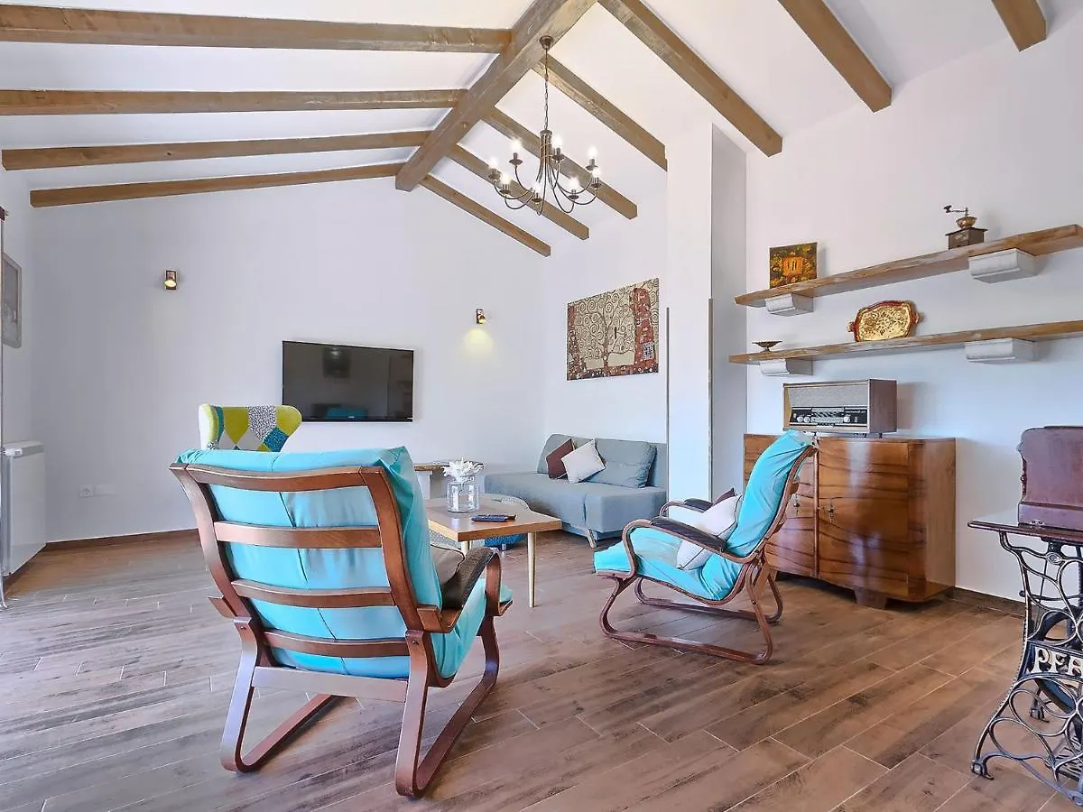 Apartment Majda By Interhome Kmeti